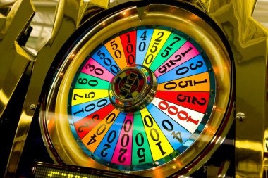 Fortune Mouse payout table and stake selection
